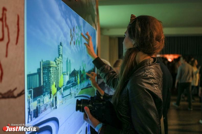 Афиша событий Екатеринбурга: аудиовизуальный перформанс «Микро:множество», концерт «Курары» и детский фестиваль «Все по-взрослому» - Фото 1