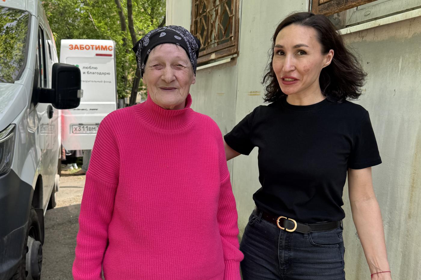 Накормить и решить проблемы: как в Екатеринбурге помогают малоимущим и недееспособным - Фото 1