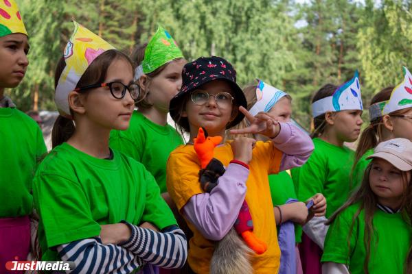 Свердловские власти организовали отдых для 410 тысяч детей в летние каникулы - Фото 1