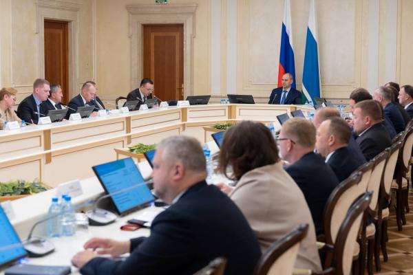 Денис Паслер поручил работать над улучшением инвестиционной привлекательности Свердловской области - Фото 1