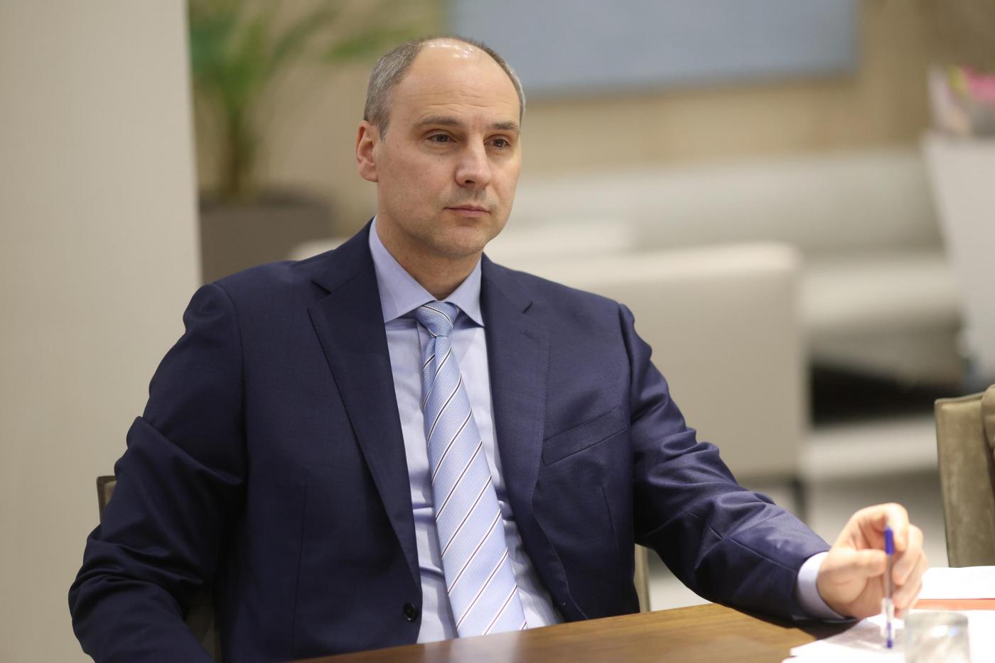 Денис Паслер сообщил о планах по ускоренному расселению аварийного жилья - Фото 1