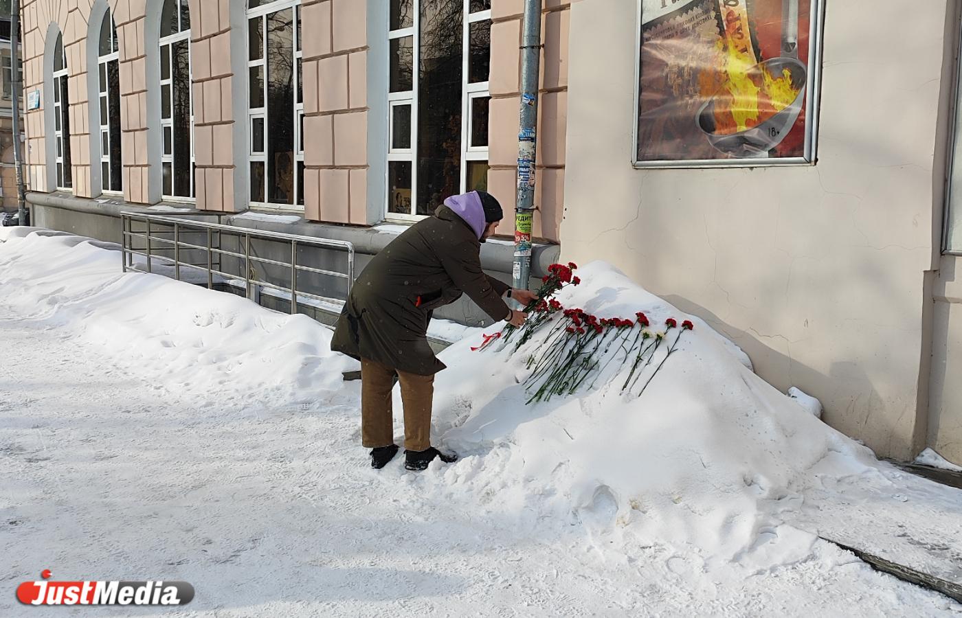 Более двухсот человек пришли на генеральный прогон «Орфей спускается в ад» в «Коляда-Театр» - Фото 1