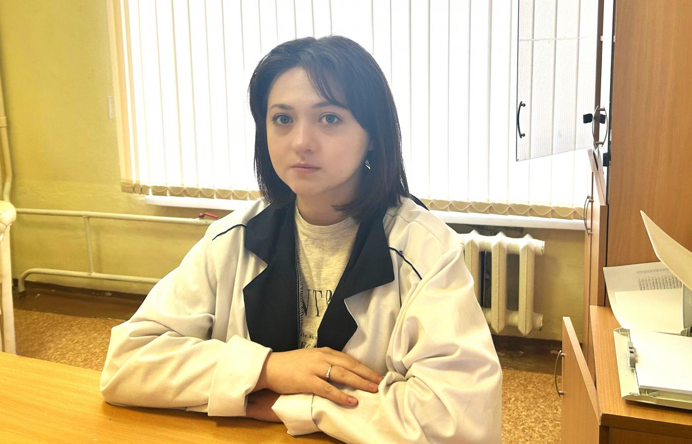 Клинический психолог объяснила, почему подростки нападают на сверстников или вредят самим себе - Фото 1