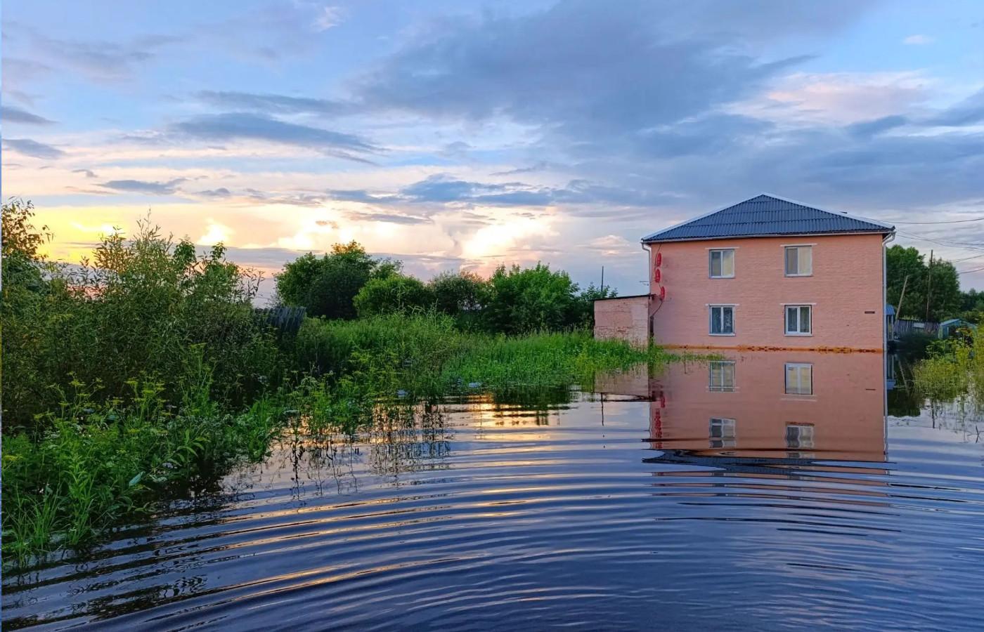 «Люди помогают друг другу»: как ирбитчане переживают паводок - Фото 1