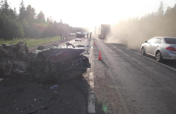 Автоледи на внедорожнике признала свою вину в гибели двух человек в ДТП под Нижними Сергами - Фото 2