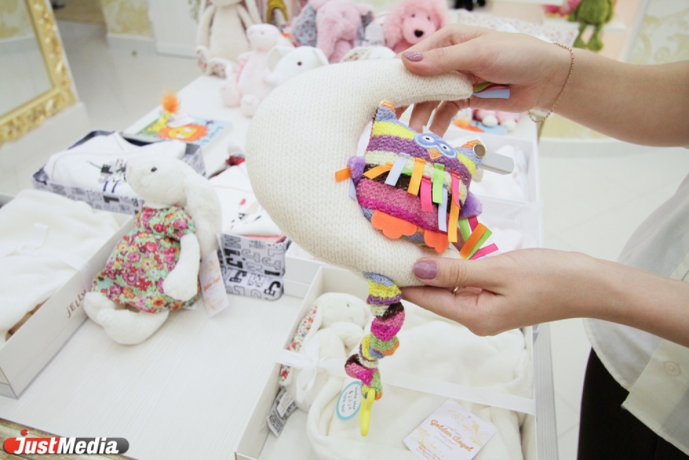 Все от пинеток до стильных шубок: JustMedia посетил детское королевство в «Европе» - Фото 2