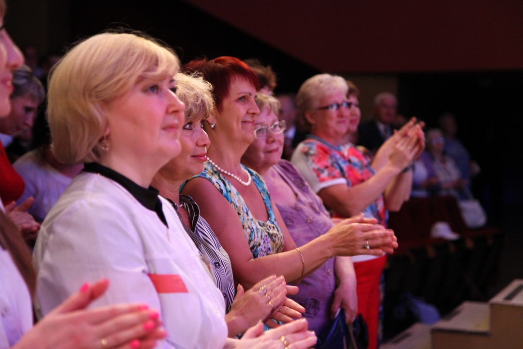 На 80-летие «Уралмашзавода» акционер предприятия «Газпромбанк» подарил работникам 18 квартир - Фото 2