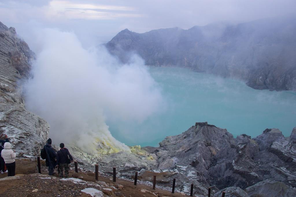Уносил ноги от дикого быка и переплывал границу на резиновой шлюпке. Уралец собирает деньги на выпуск книги для фанатов неспокойного отдыха. СПЕЦПРОЕКТ - Фото 11