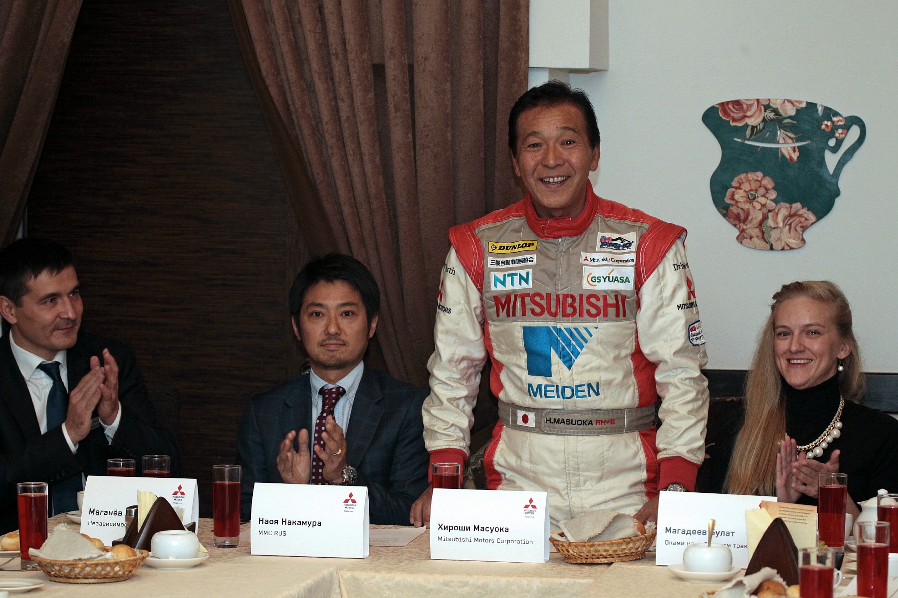 Легенды «Дакара» приехали на Урал! Под Екатеринбургом прошел внедорожный тест-драйв с именитым автогонщиком - Фото 2