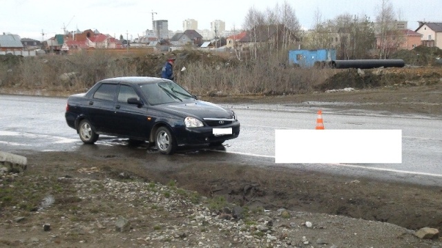 В Екатеринбурге в ДТП погиб пешеход. Мужчина перебегал проезжую часть поблизости от пешеходного перехода - Фото 2