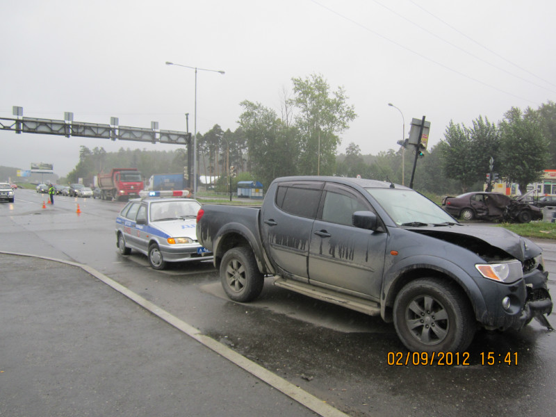 В Екатеринбурге водитель - любитель резких перестроений погубил свою пассажирку - Фото 3