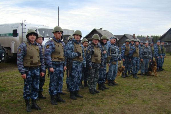 В Тавде сотрудники исправительных колоний учились освобождать заложников - Фото 2