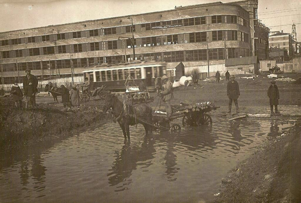 Грязьбург – Грязьловск – Грязьбург. Как эволюционировала распутица в Столице Урала за 100 лет. ФОТО - Фото 2