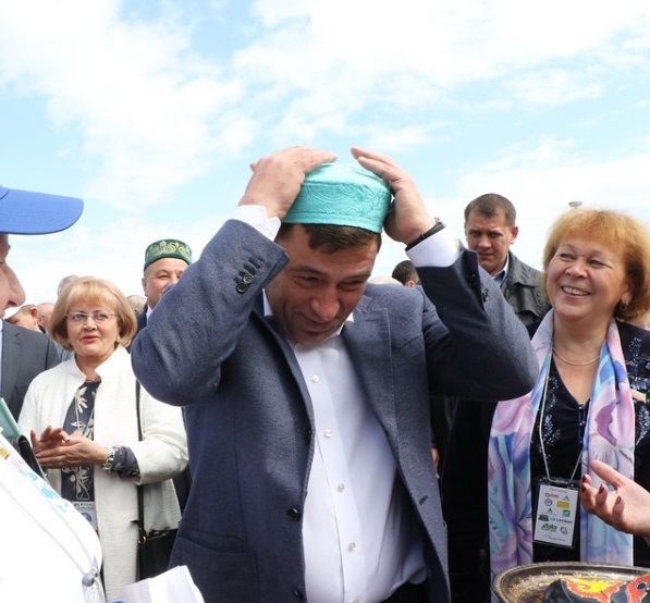 Пятилетка Куйвашева: не мешал предпринимателям, помогал театрам и встал на хоккейные коньки - Фото 13