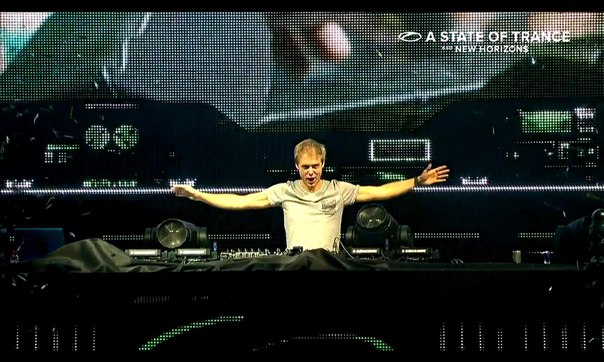 «Король отыграл по-королевски!» Лучший диджей планеты Армин ван Бюрен вышел на связь с фанатами из «Екатеринбург-ЭКСПО» - Фото 2