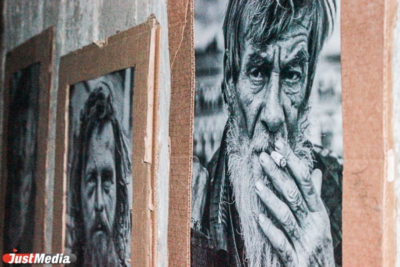 Музеи Санкт-Петербурга заинтересовались портретами уральских бездомных - Фото 2