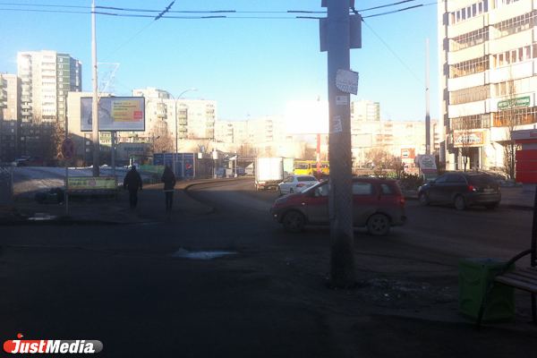 Троллейбусное кольцо на Ботанике стало меккой для нарушителей ПДД. ФОТО - Фото 14