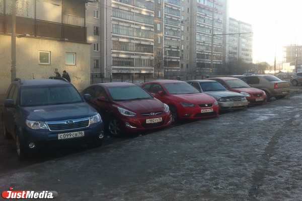 Троллейбусное кольцо на Ботанике стало меккой для нарушителей ПДД. ФОТО - Фото 5