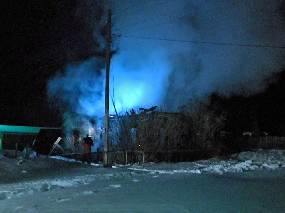 В Горном Щите при пожаре погибли женщина и ее четырехлетний сын - Фото 2