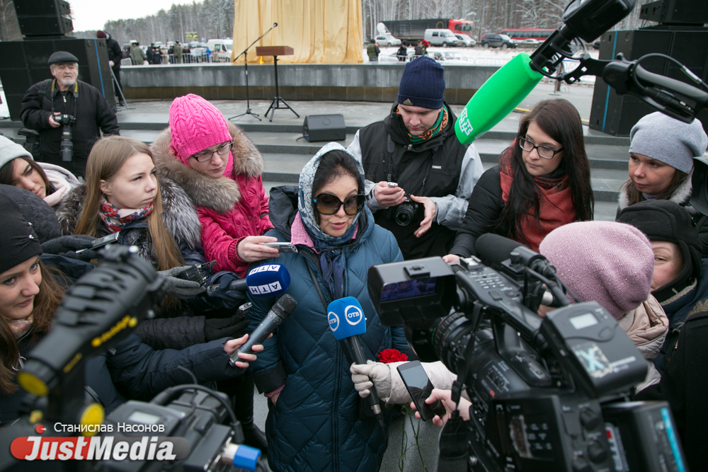 «Я благодарна, что мечта моего отца осуществилась». Дочь Эрнста Неизвестного - об открытии «Масок скорби» в Екатеринбурге - Фото 2
