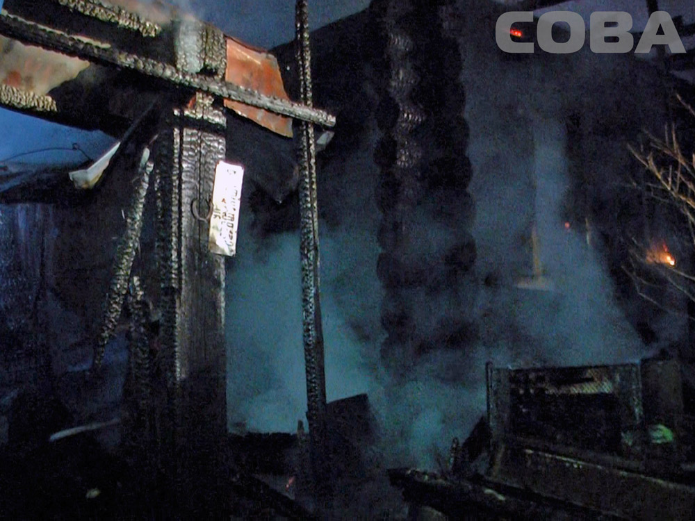 В Горном Щите при пожаре погибли женщина и ее четырехлетний сын - Фото 3