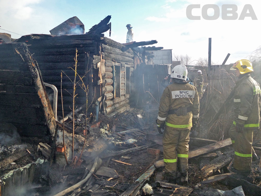 В Екатерибурге сгорели два частных дома. ФОТО - Фото 2