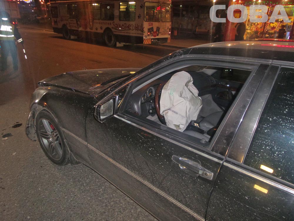 В Екатеринбурге в столкновении с «Мерседесом» погиб мотоциклист - Фото 3