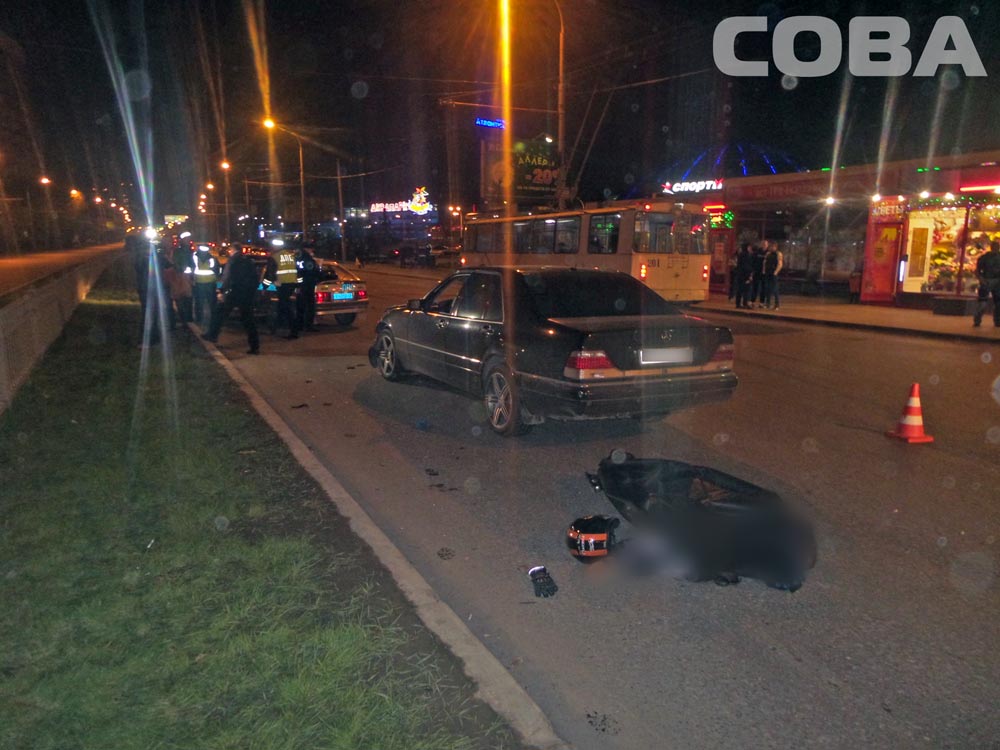 В Екатеринбурге в столкновении с «Мерседесом» погиб мотоциклист - Фото 4