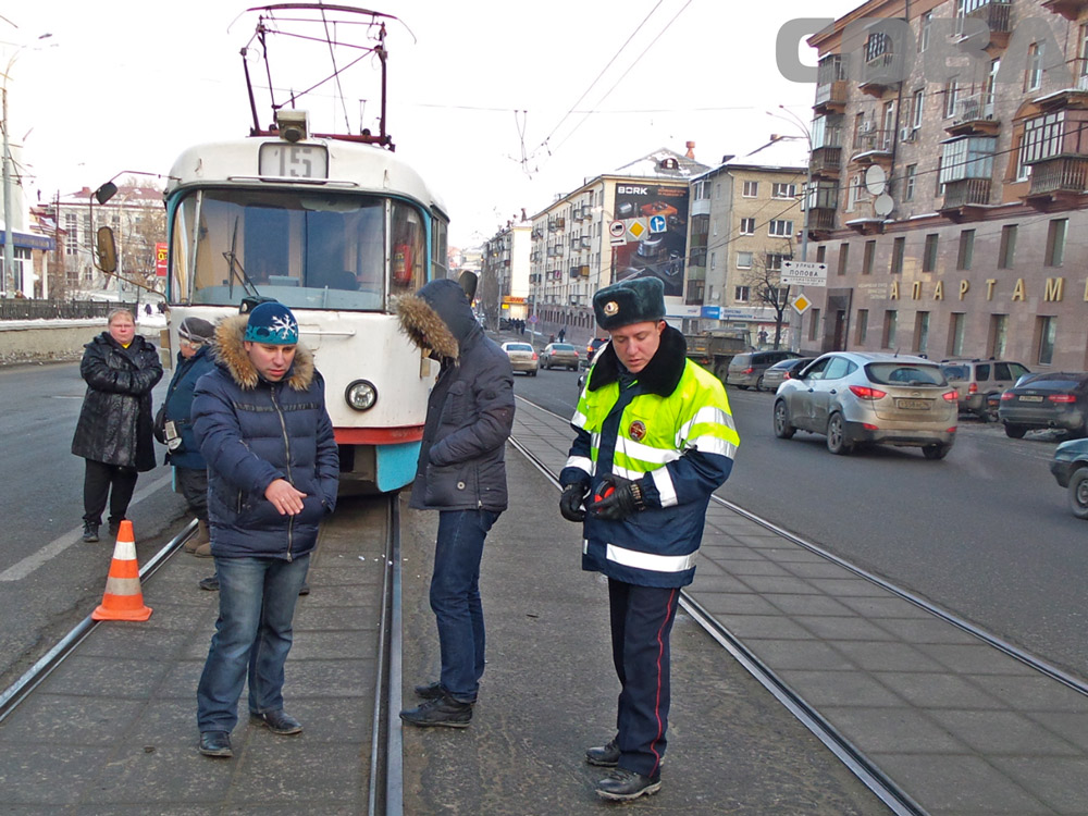 Из-за ДТП утром остановилось движение трамваев по Московской - Фото 7