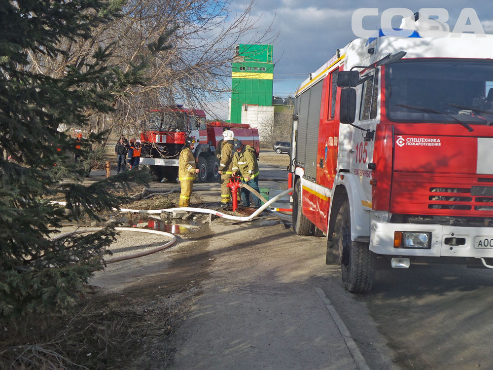 В Екатерибурге сгорели два частных дома. ФОТО - Фото 4