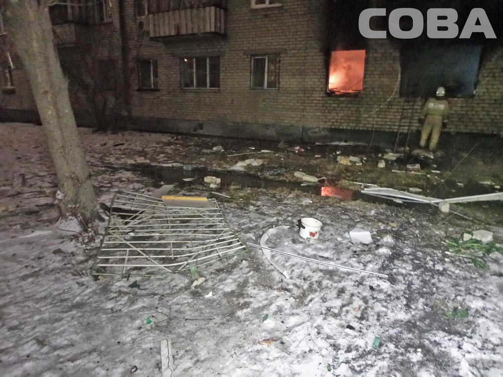 В пятиэтажке на ВИЗе прогремел взрыв. Пострадали два пожилых человека. ФОТО, ВИДЕО - Фото 6