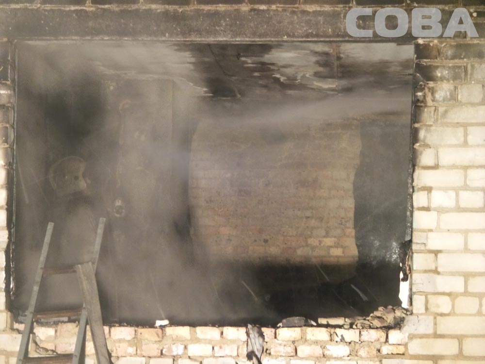 В пятиэтажке на ВИЗе прогремел взрыв. Пострадали два пожилых человека. ФОТО, ВИДЕО - Фото 9