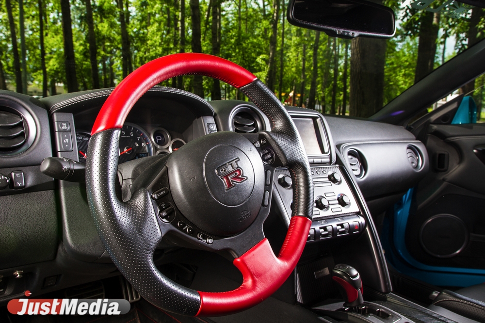 «Только диски обошлись в 950 тысяч». Уралец потратил несколько миллионов рублей, чтобы восстановить Nissan GT-R после ДТП. ФОТО - Фото 16