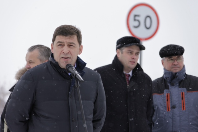 В субботу губернатор приоделся и встретился с «образцовым» мэром - Фото 5