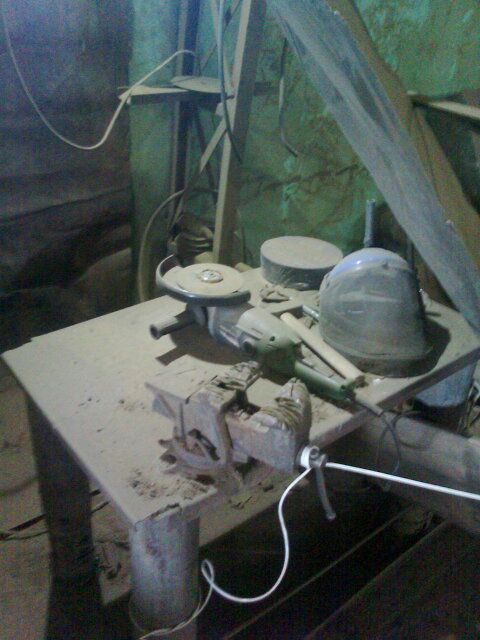 На территории завода по переработке металлов прогремел взрыв. Пострадали два человека - Фото 5