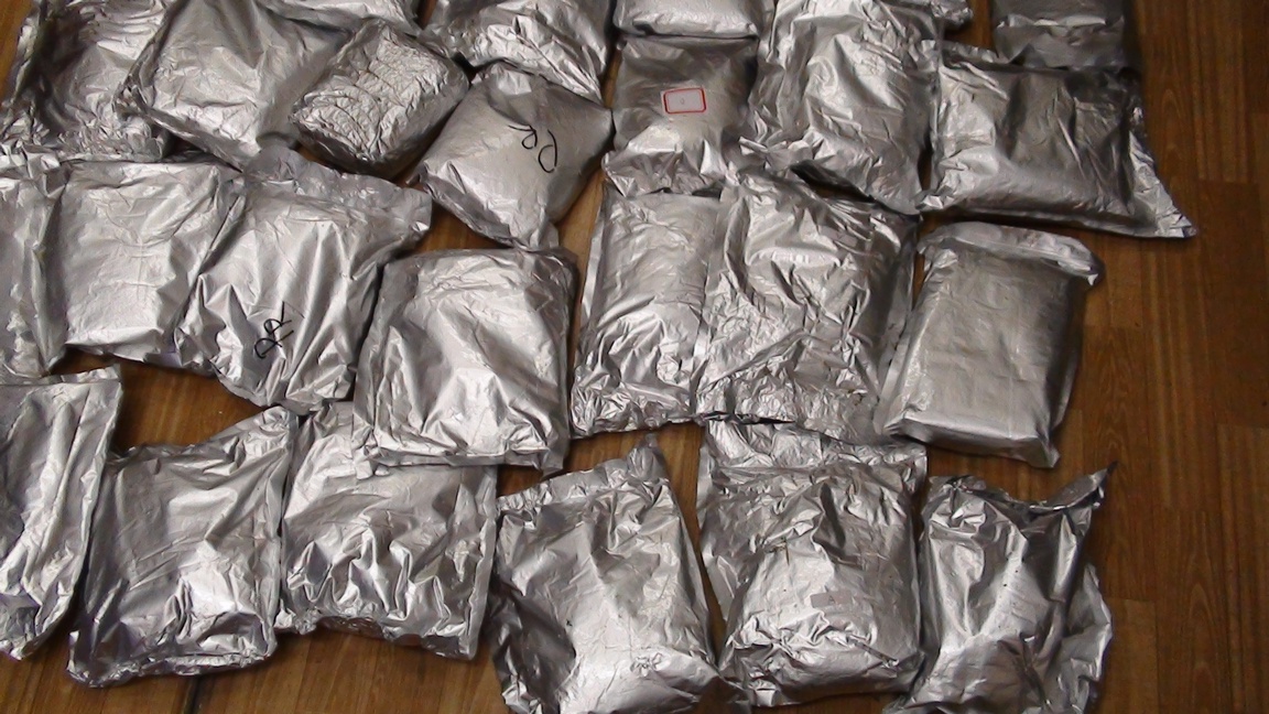 Наркополицейские изъяли у «гостя с Юга» более 40 килограммов наркотиков   - Фото 3