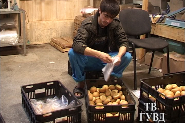 Чем кормят наших детей? «Пекарня», где в антисанитарных условиях делают хлеб для школ и детсадов, продолжает работать - Фото 5