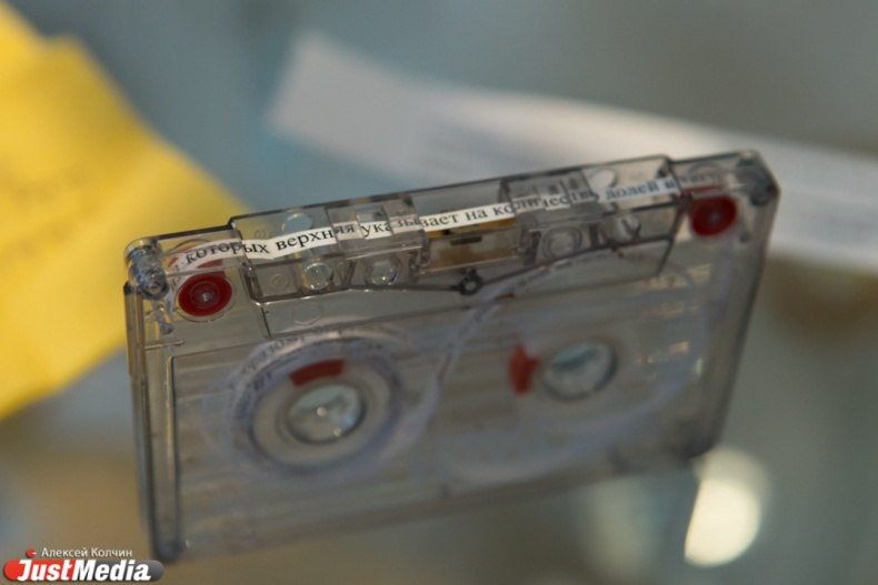 В Екатеринбурге открылась выставка шпаргалок - Фото 2