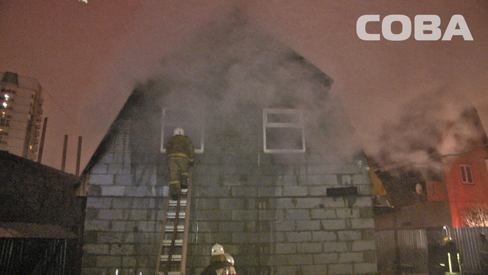 На улице Мраморной горел банный комплекс - Фото 2