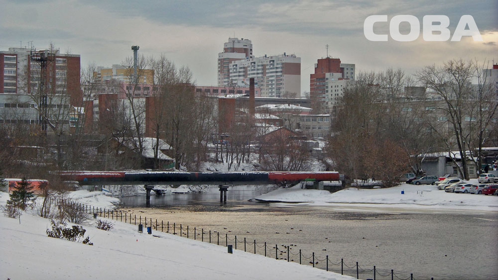 Водолазы выловили из Исети тело мужчины - Фото 2