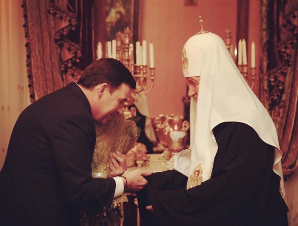 Пятилетка Куйвашева: не мешал предпринимателям, помогал театрам и встал на хоккейные коньки - Фото 10