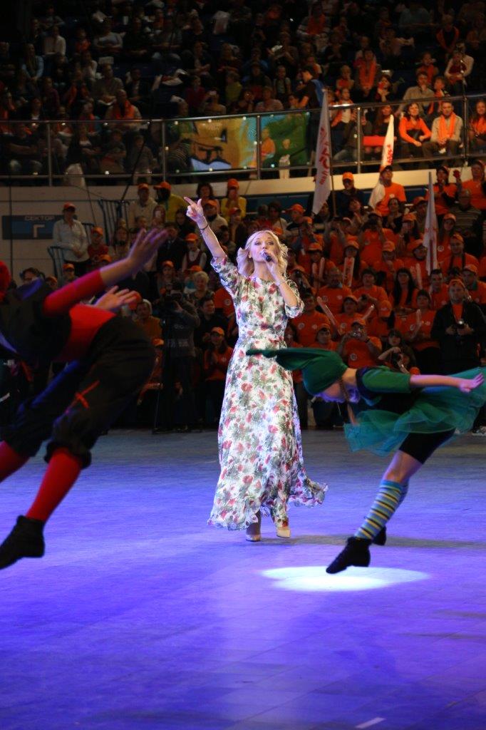 УГМК с размахом отпраздновала свое 15-летие. Танцы, песни, спортивная эстафета и подарки от Куйвашева - Фото 7