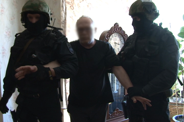 Спецоперация СОБРа увенчалась успехом: подозреваемый в стрельбе на базе отдыха задержан - Фото 2