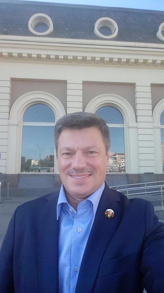 #УралЗаПутина. Свердловские единороссы устроили флешмоб в знаменательную для России дату. ФОТО - Фото 2