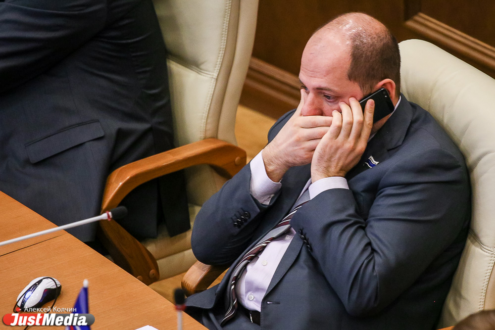 Губернатор не справляется с обязанностями и разводит «многоклеточных» чиновников? Депутаты обсудили дееспособность Куйвашева - Фото 7