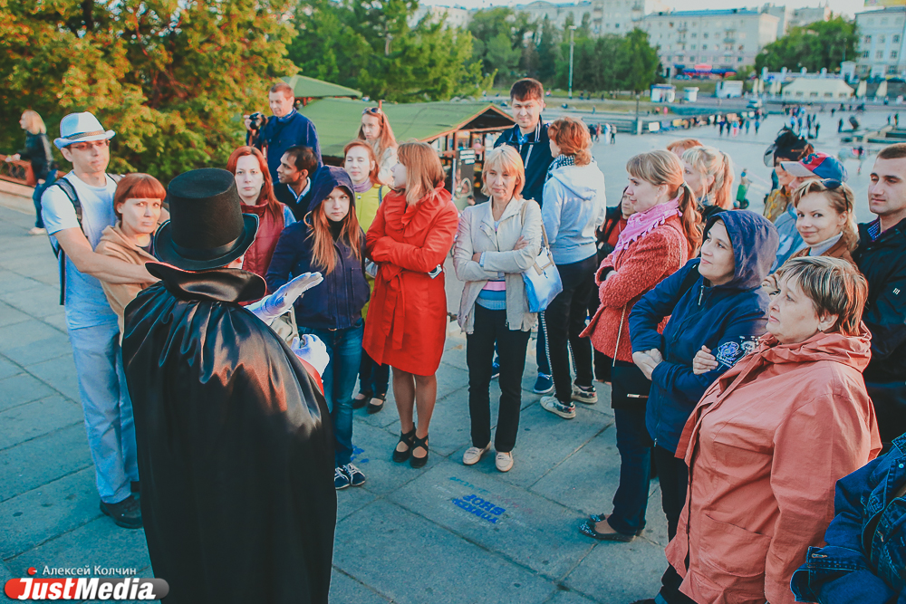Первые гастарбайтеры Екатеринбурга запрятали в городе клад, а по проспекту Ленина разгуливал взяточник в чугунных калошах. СПЕЦПРОЕКТ - Фото 13