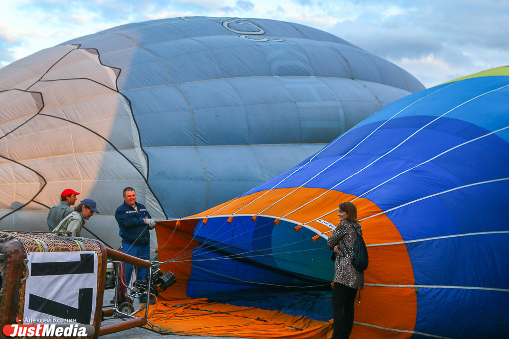 Мне бы в небо. В Каменске-Уральском прошел фестиваль воздухоплавания  - Фото 4