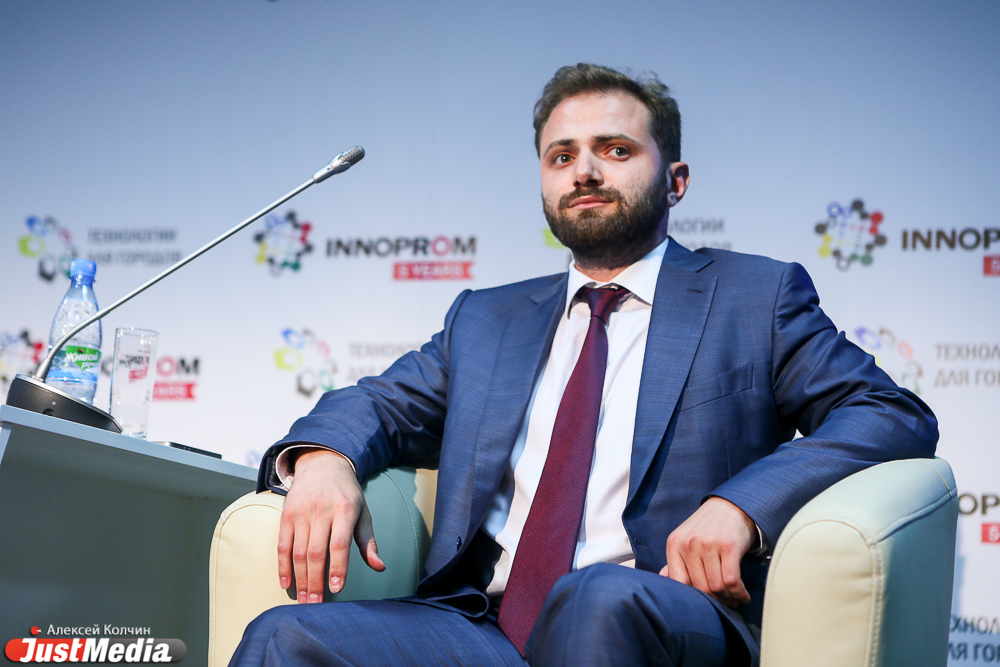 Застройщиков могут освободить от обязанности прокладывать сети. «Это все равно, что строить магазины лично для производителей конфет» - Фото 3