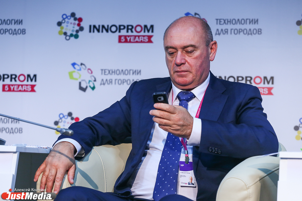 Застройщиков могут освободить от обязанности прокладывать сети. «Это все равно, что строить магазины лично для производителей конфет» - Фото 2