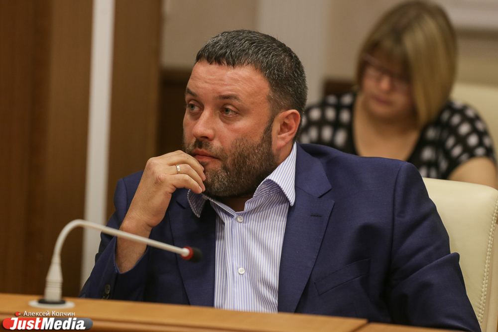 «Всплывают офшоры и долги». Дело о скандальных акциях поставило под сомнение деятельность не только КРСУ, но и самого Кольцово - Фото 3